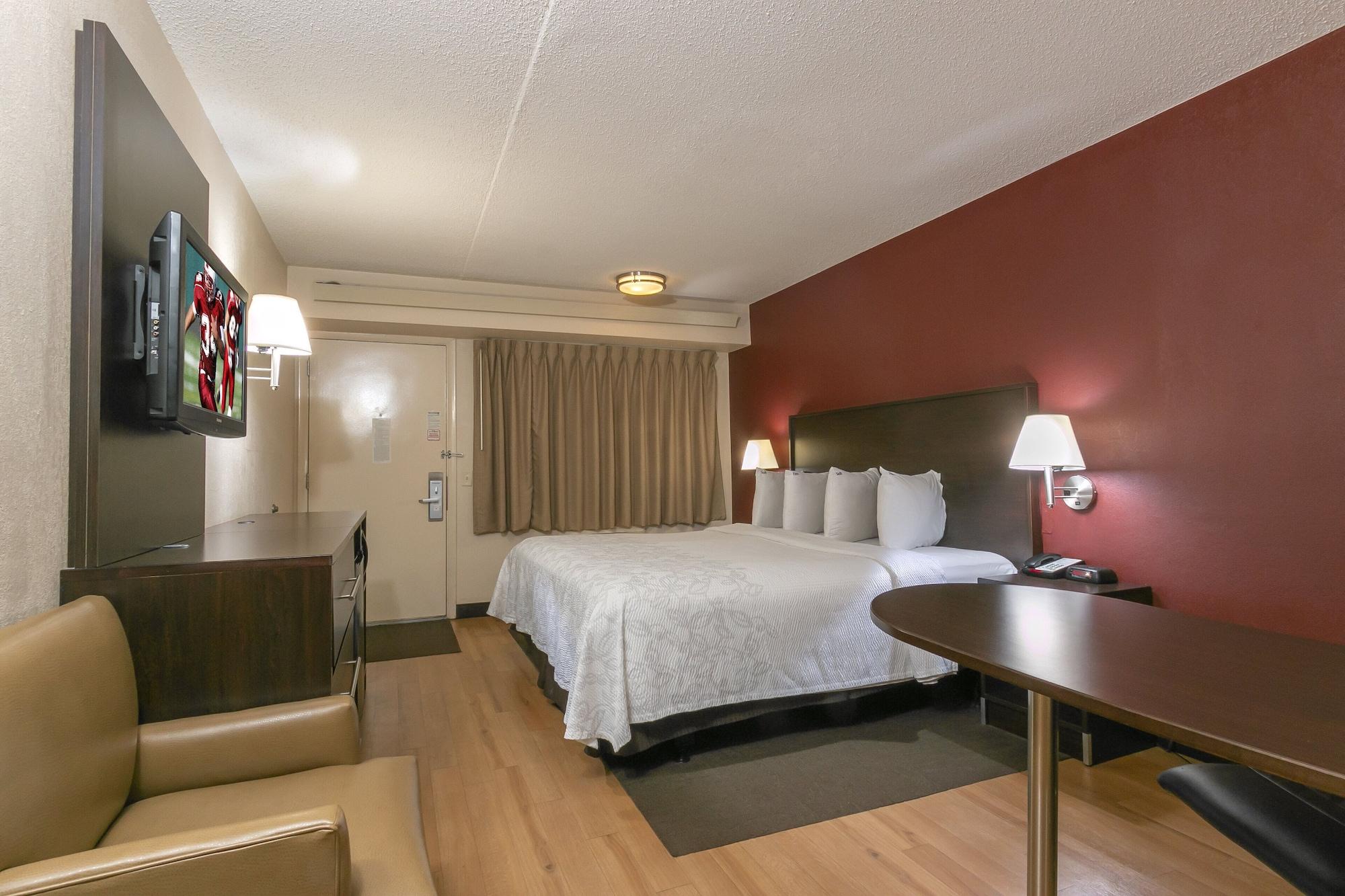 Red Roof Inn Plus+ Columbus - Dublin Exterior photo